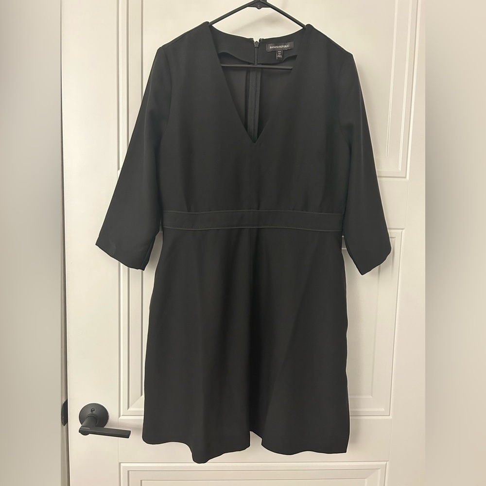 Banana Republic black petite dress